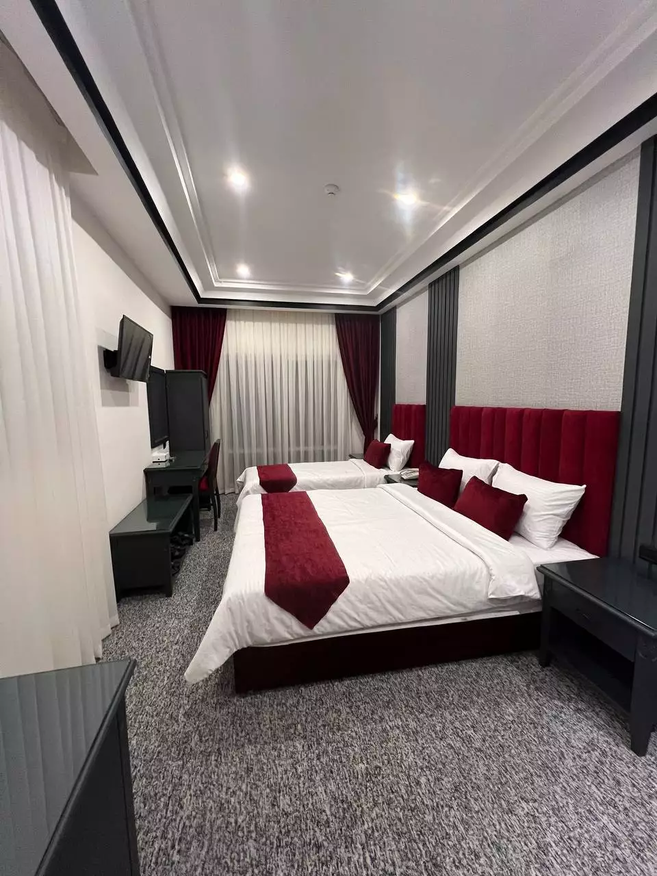 Alibaba https://cdn.alibaba.ir/ostorage/hotel-accommodation-images/68c82773a1e6f83605b7e397_سه تخته رویال.webp